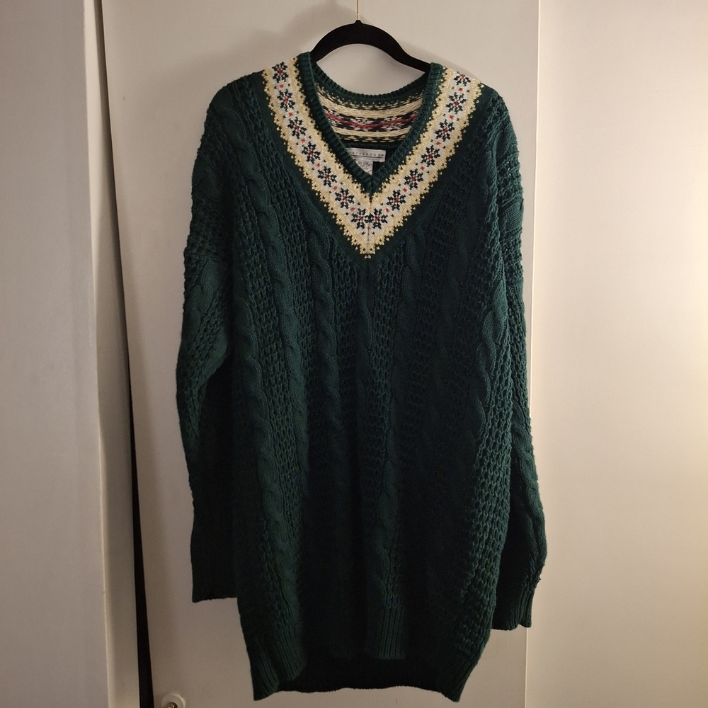 Weather Vane Vintage Women's Green Cable Knit Sweater -  Embroidered V-Neckline